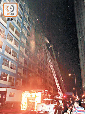 前年七月，長沙灣元州街一幢工廈曾發生三級火。