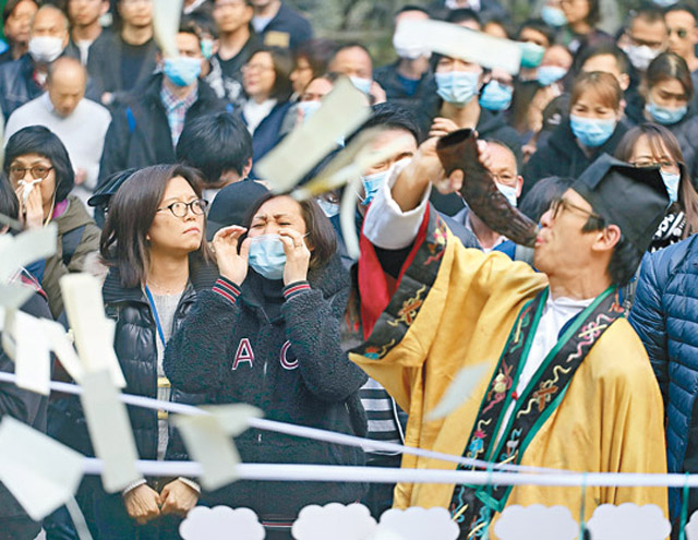 哭震大埔公路 悲祭19亡魂