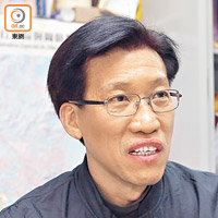 區錦新促請當局盡快向公眾清楚交代，而非如現時「拖拖拉拉」式回應。