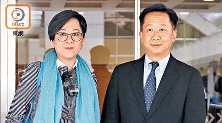 鄧小艾（左）和鄧兆榮（右）申請上訴許可失敗，要支付訟費。