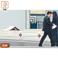 一五年四月，一架攜有微量輻射的無人機墜落在日本首相官邸屋頂。