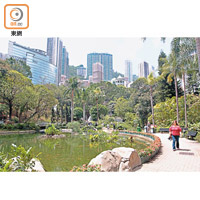 香港公園位於港島區核心地帶，亦是旅遊熱點，現卻淪為老鼠樂園。