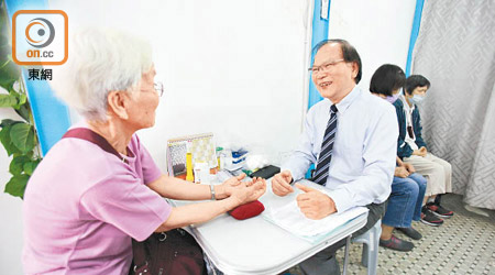 「惠民中醫善堂」於去年七月開始投入服務，向弱勢社群贈醫施藥。