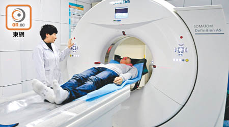 中風病人需要接受電腦掃描確定病發位置。