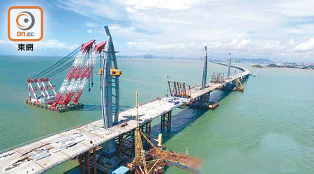 港珠澳大橋工程曾發生多宗致命工業意外。（資料圖片）