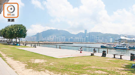 現場為觀塘海濱花園。（張世洋攝）