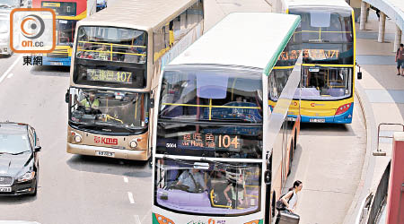 大埔公路巴士車禍後，政府建議七招改善專營巴士營運安全。