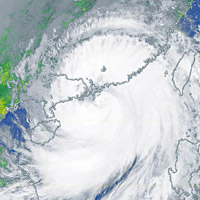 山竹襲港時將香港澳門及珠江口地區吞入颶風橫流內。