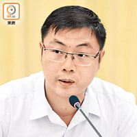 黃宏滔指房委會應提供過去換𨋢的招標資料予天平邨業主作為參考。