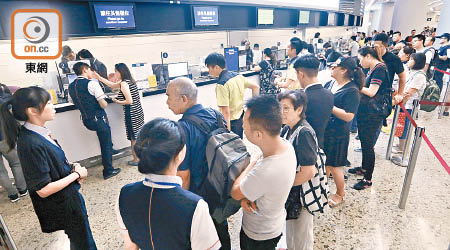 高鐵香港段前日客量首次達到政府「最佳估算」的八萬人次。