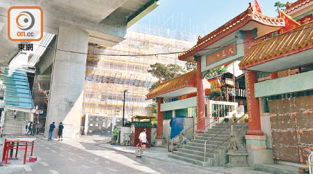 姓陳女子在南朗山道遭搶手袋。（馬竟峯攝）