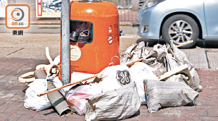 都市固體廢物收費計劃拖延多年，港府本月中會向立法會提交相關條例草案。（吳艶玲攝）