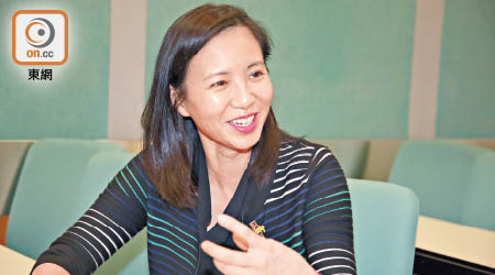 袁莎妮撰文公開表示支持三隧分流方案。
