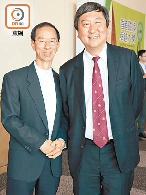 林超英（左）話沈祖堯（右）有教育工作經驗，想佢化知識為行動。
