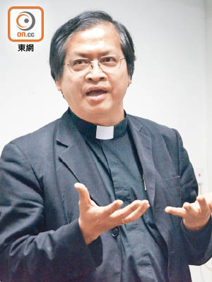 林國璋被自己成立的教會入稟控告違反董事授信責任。