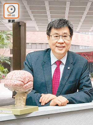 岑浩強計劃下學年在醫學影像及放射科學理學碩士學位新增醫學物理學課程。（林祐權攝）