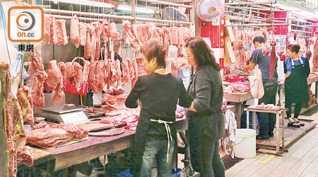 受內地爆發豬瘟影響，有豬肉檔販生意大減三至四成。