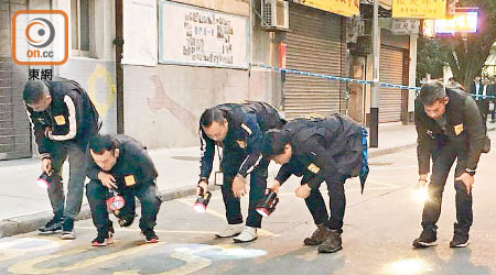 司警一度封閉開槍現場附近馬路，地氈式搜索彈頭。