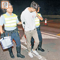 同車男乘客亦被捕。