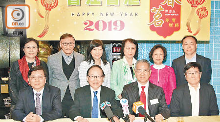 有智庫建議本港從速全面開放私家車經大橋北上到廣東。