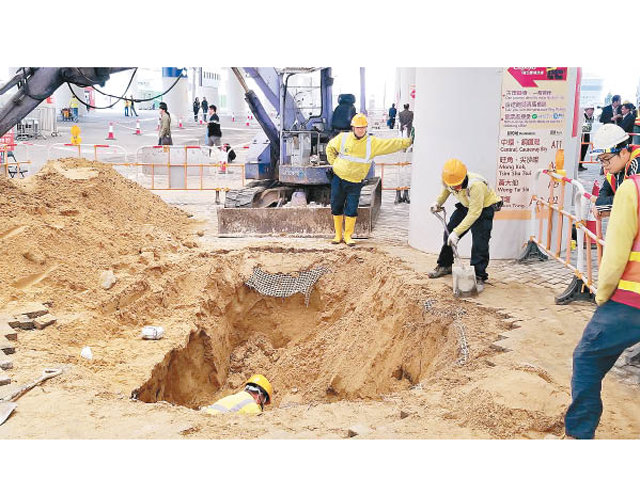 港珠澳大橋通車僅四個月 人工島地陷爆恐慌