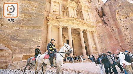曾是電影《奪寶奇兵》取景地的約旦古城帕特拉（Petra），是當地著名旅遊景點。