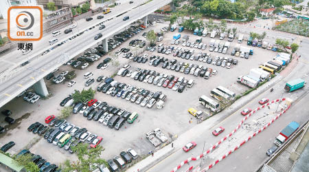 荃灣永順街及德士古道交界用地擬興建平面移動式停車場。（徐家浩攝）