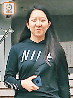 女被告鄭芷琪昨申請推翻認罪的答辯。