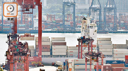 本港逾九成貨運量都是經水路運輸進出。