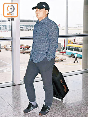 封從德昨午抵達香港國際機場，過關時被執法人員帶走。（支聯會提供）