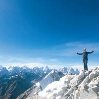 吳茄榤曾到不同地方挑戰高難度山峰。（互聯網圖片）