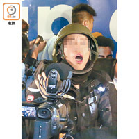 昨日凌晨警總清場行動中，「佔中輔警」楊逸朗涉襲警被拘捕。（沈厚錚攝）