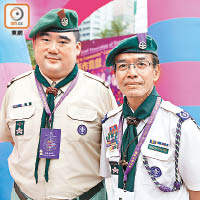 童軍總會香港總監吳亞明（右）認為童軍應積極投入各項社區服務。旁係新界地域執行委員會主席伍海山。