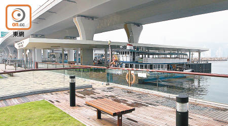 地區人士希望改善措施盡能善用觀塘碼頭設施及鄰近巴士總站，分流人流及車流。