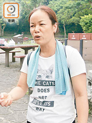 姓蒙清潔女工認為自己做了件好事。（陳賜慧攝）