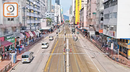 元朗一帶昨日人流疏落，以往人車爭路的情況不復見。（朱先儒攝）