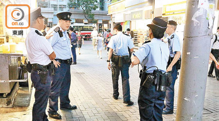 警員在場調查。