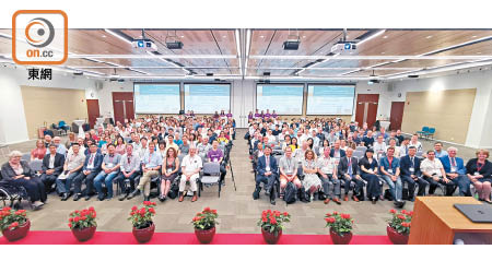 三百五十位學者參加港大舉行的「抗生素耐藥性環境污染」國際研討會。（受訪者提供）