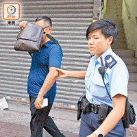 遇劫事主被帶返警署助查。