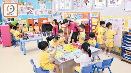 教聯會建議政府成立委員會檢討免費幼稚園教育。