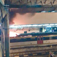沙田<br>沙田站有列車被放火。（互聯網圖片）