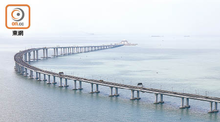 港珠澳大橋通車一周年，但車流量一直偏低。