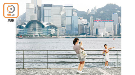 東北季候風亦會在今日逐漸增強，令本港天氣乾燥。