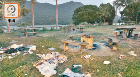 有部分市民郊遊時亂拋垃圾，造成環境污染。