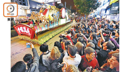 明年賀歲花車匯演將改以嘉年華形式舉行。