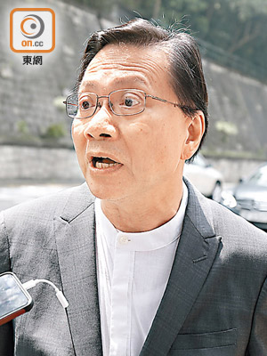 張炳良批評政府成立的檢討委員會「唔湯唔水」。