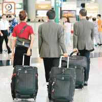 國泰航空機組人員非首次被揭發疑染毒。