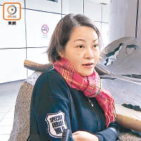 陳女士（家庭主婦）：<br>政府許可嘅情況下，喺工業邨設置多啲回收設施都係好事，方便啲又可以收集到更多可回收物料。