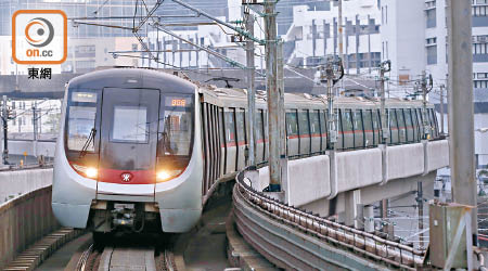 「東涌線延線」、「屯門南延線」及「北環線」等三條新鐵路可能多等十年才通車。