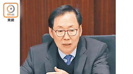 陳健波就民主派議員要求，提出咗三個方案。